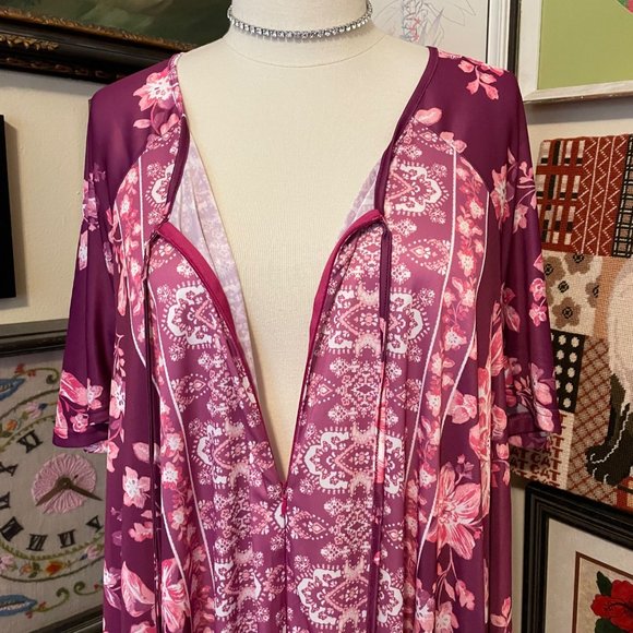 Only Necessities Purple White Pink Polyester Short Sleeve Zip Front House Dress - Picture 2 of 7